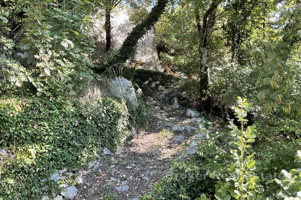 Terreno edificabile nell'entroterra dalmata