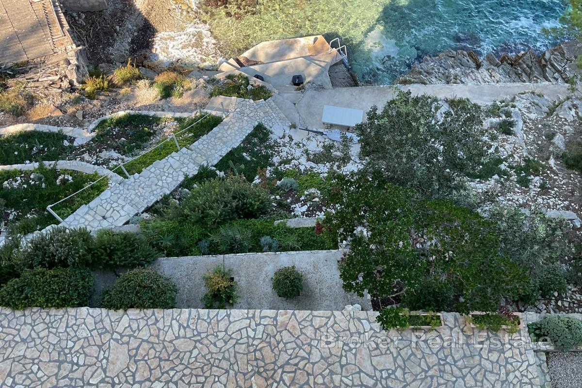 Casa in prima fila sul mare