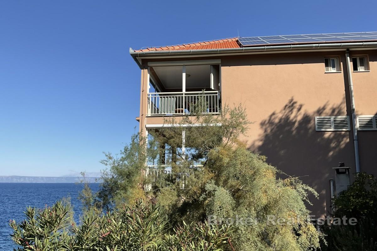 Casa in prima fila sul mare