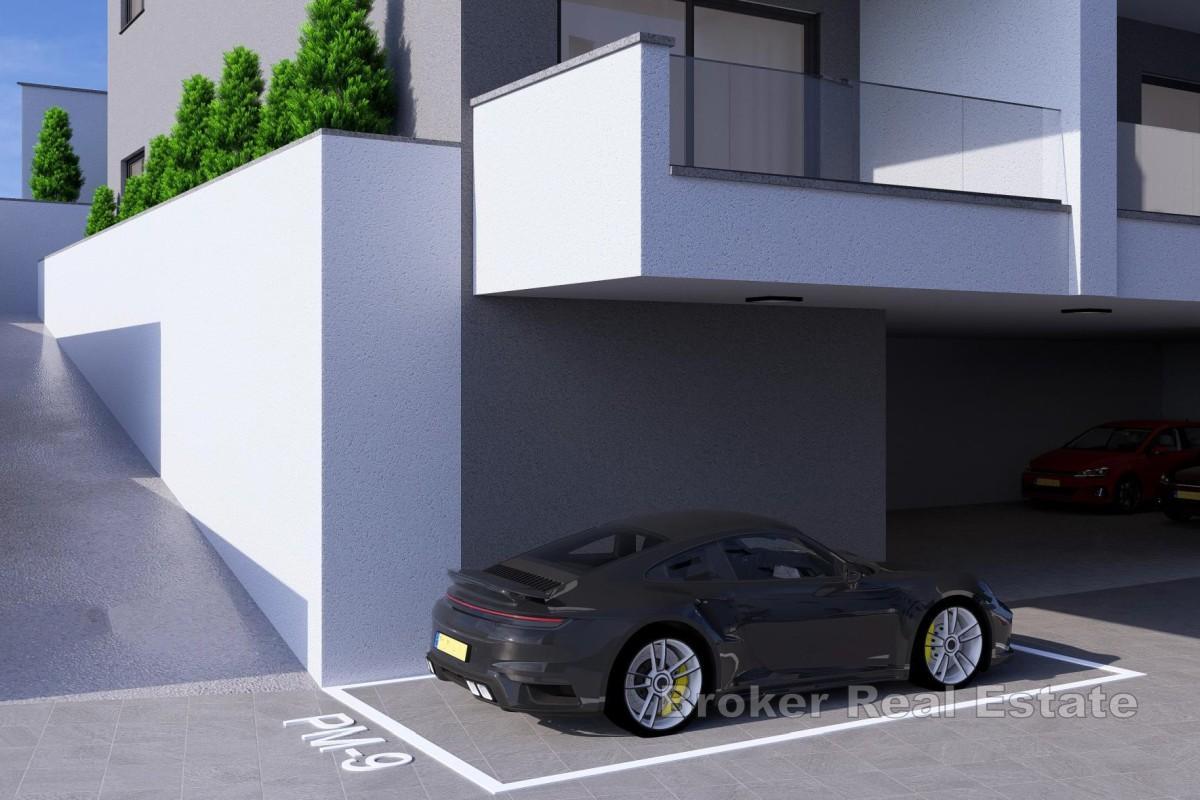 Appartamento con due camere da letto e loggia