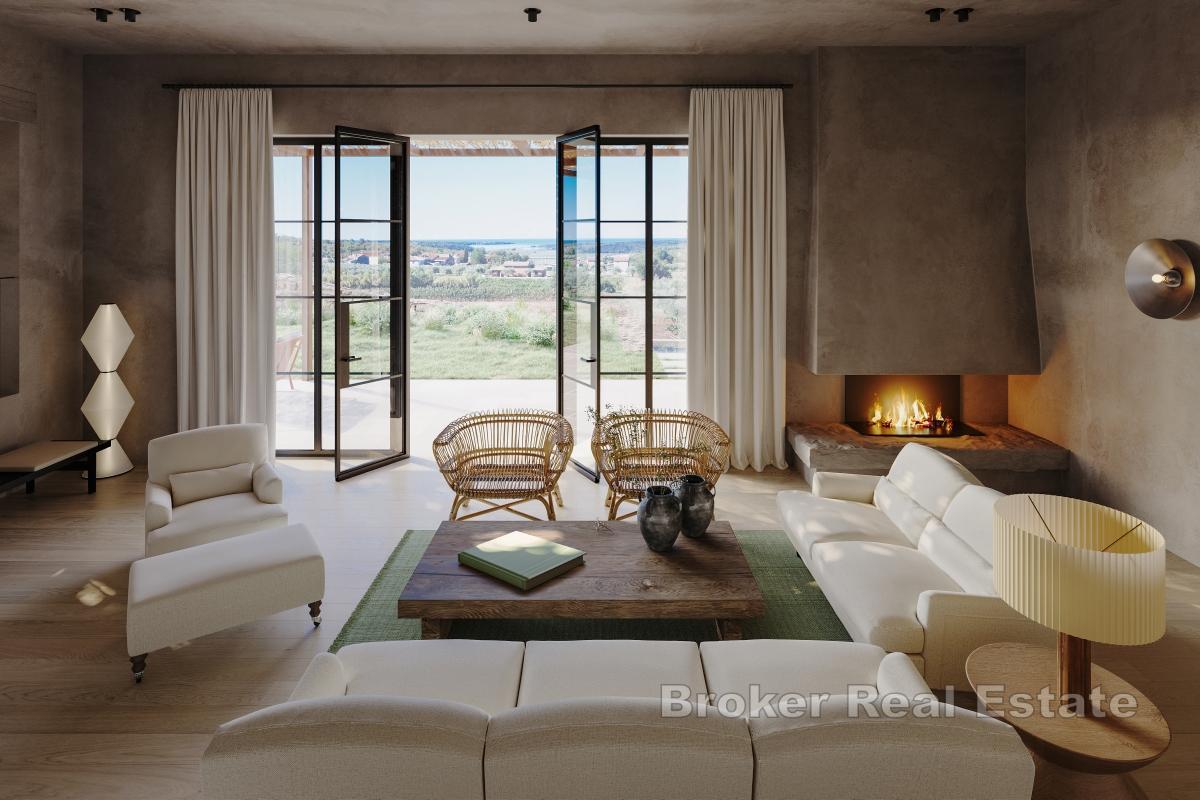 Villa in pietra con piscina