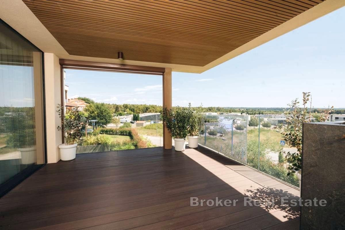 Spacieux appartement avec terrasse et vue mer
