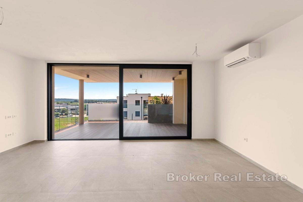Spacieux appartement avec terrasse et vue mer