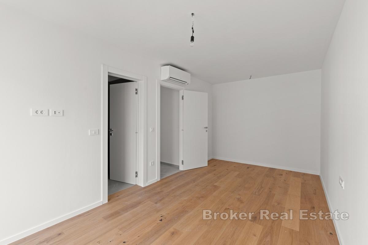 Spacieux appartement avec terrasse et vue mer