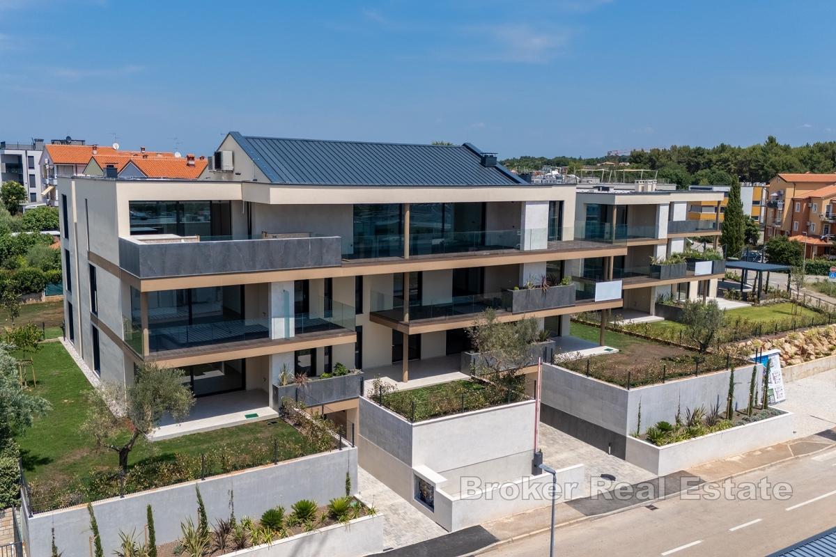 Wunderschöne Wohnung mit großem Garten und Meerblick