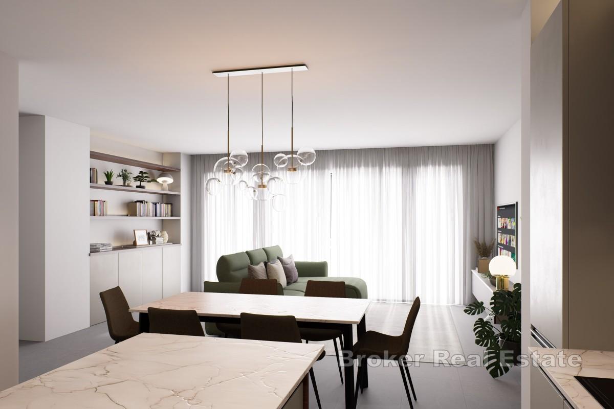 Vakker leilighet med privat hage