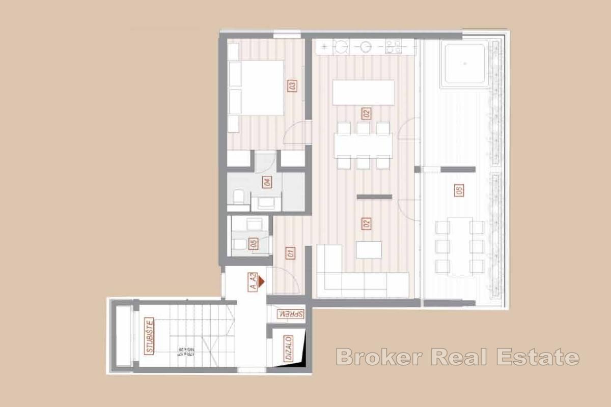 Просторная квартира на первом этаже с садом, джакузи и видом на море