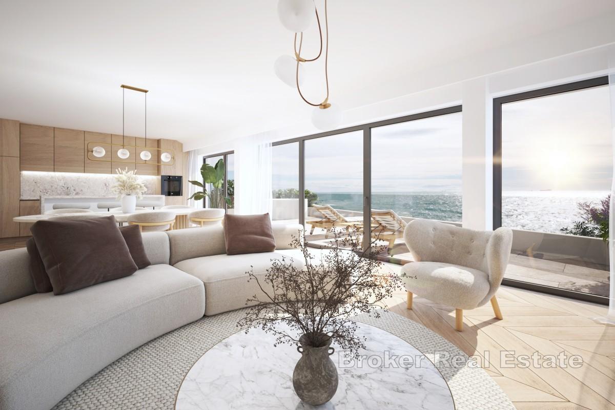 Luxusní apartmán v prvním patře s terasou, vířivkou a výhledem na moře
