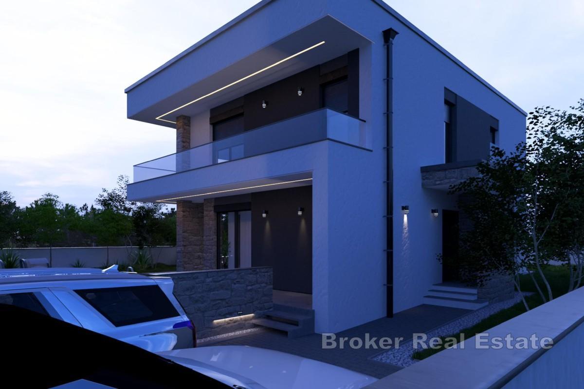 Moderní vila s výhledem na moře a prostornou terasou