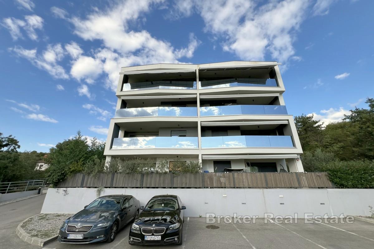 Moderno appartamento con vista mare