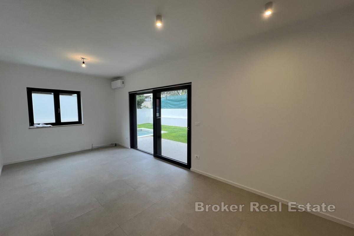 Appartement de luxe avec piscine et jardin privés à proximité du parc naturel de Kamenjak