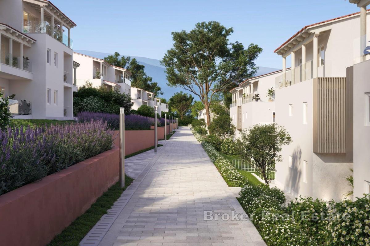 Dvosobni apartman u prvom redu do mora