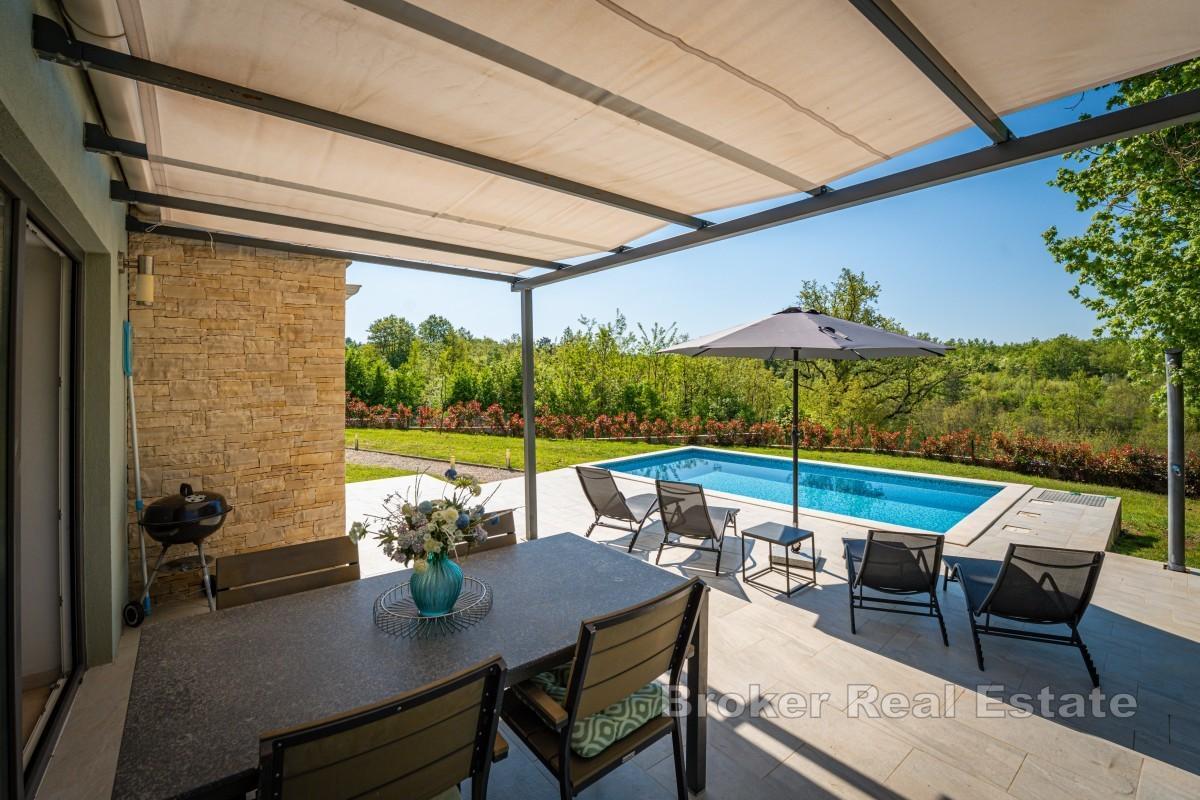 Villa esclusiva con piscina privata e giardino recintato