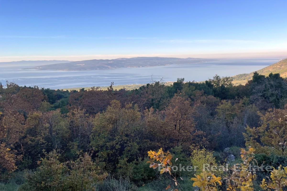 Građevinsko zemljište s pogledom na more podno Biokova