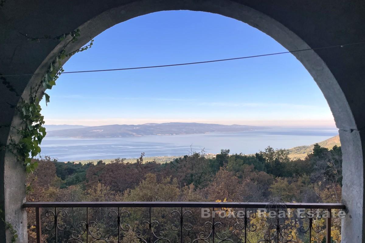 Građevinsko zemljište s pogledom na more podno Biokova