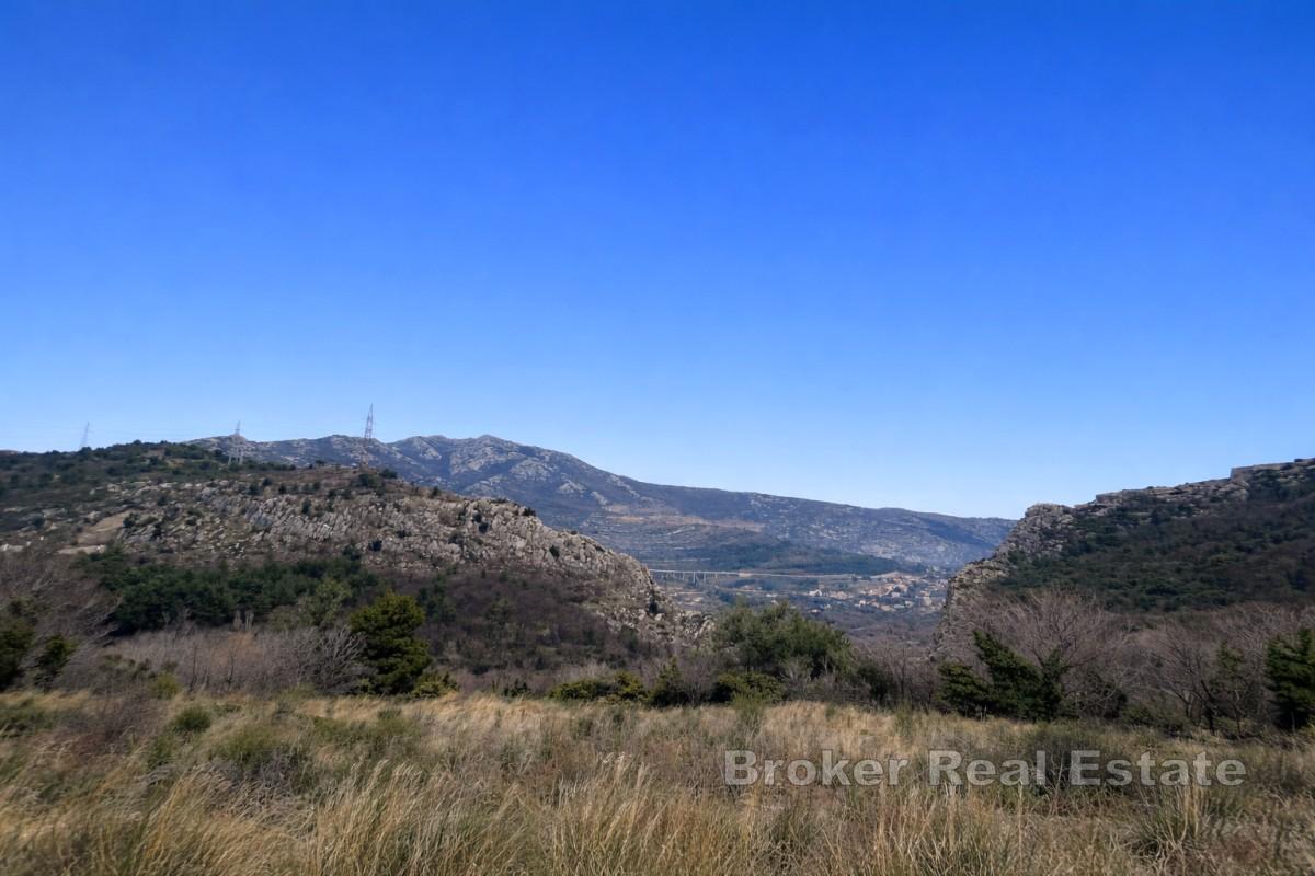 Привлекательный участок под застройку