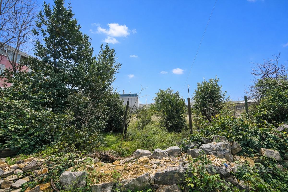 Terrain commercial à investir