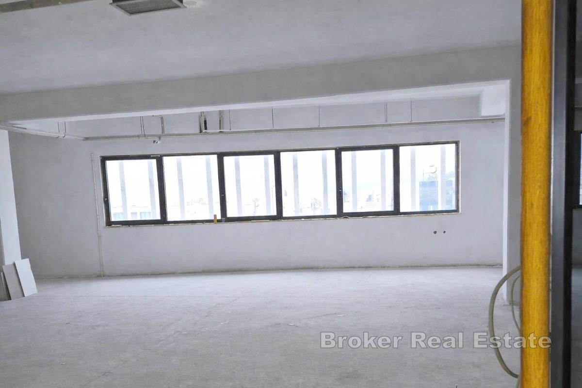 Uffici in un moderno edificio per uffici