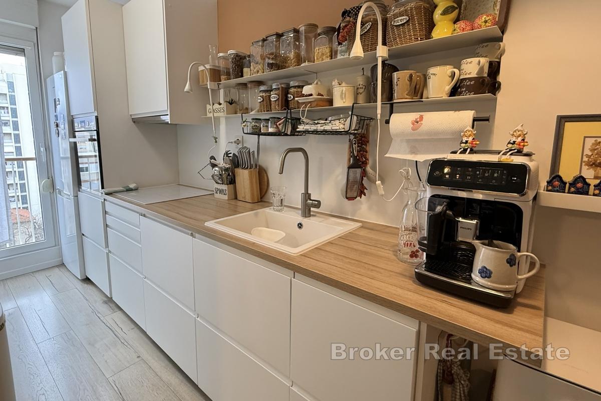 Appartement moderne de deux chambres dans un emplacement recherché