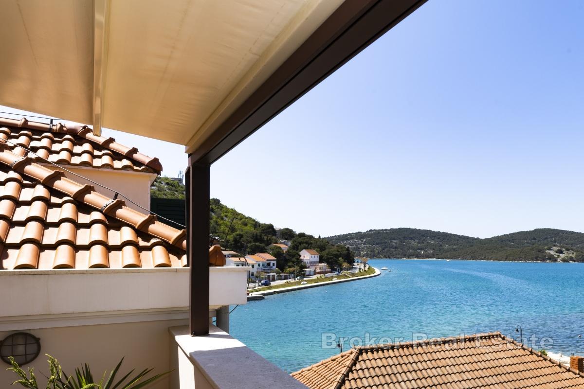 Autentičan boutique hotel u povijesnoj vili u prvom redu uz more