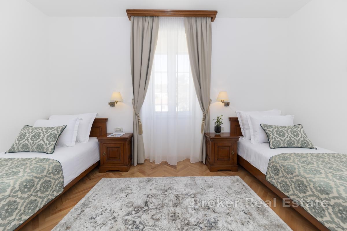 Autentičan boutique hotel u povijesnoj vili u prvom redu uz more