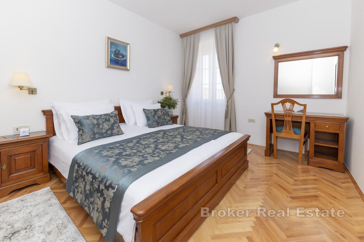 Autentičan boutique hotel u povijesnoj vili u prvom redu uz more