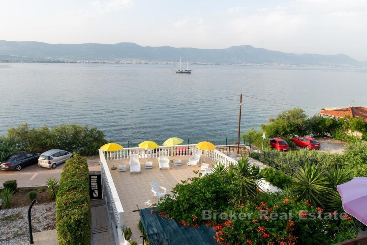 Appartamento con due camere da letto in prima fila sul mare