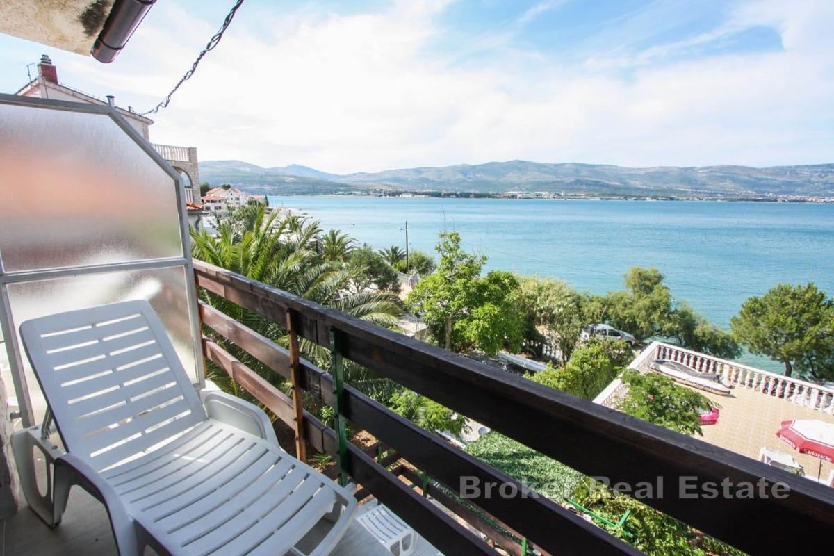 Appartamento con una camera da letto in prima fila sul mare