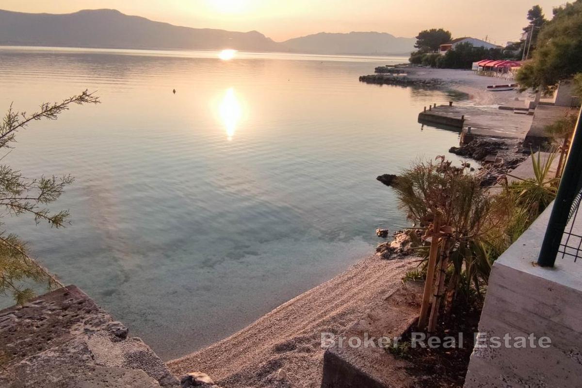 Appartamento con una camera da letto in prima fila sul mare