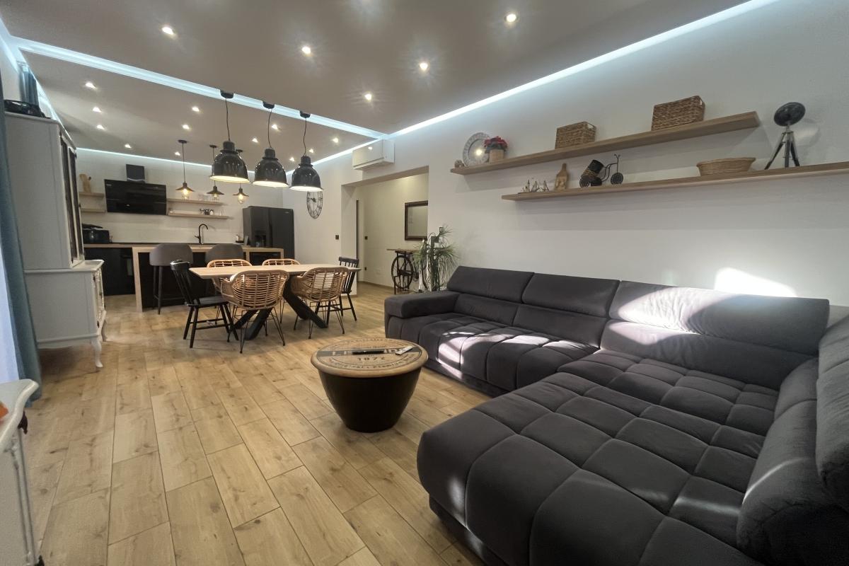 001-2057-07-Trogir-Luxury-villa-with-pool-for-rent