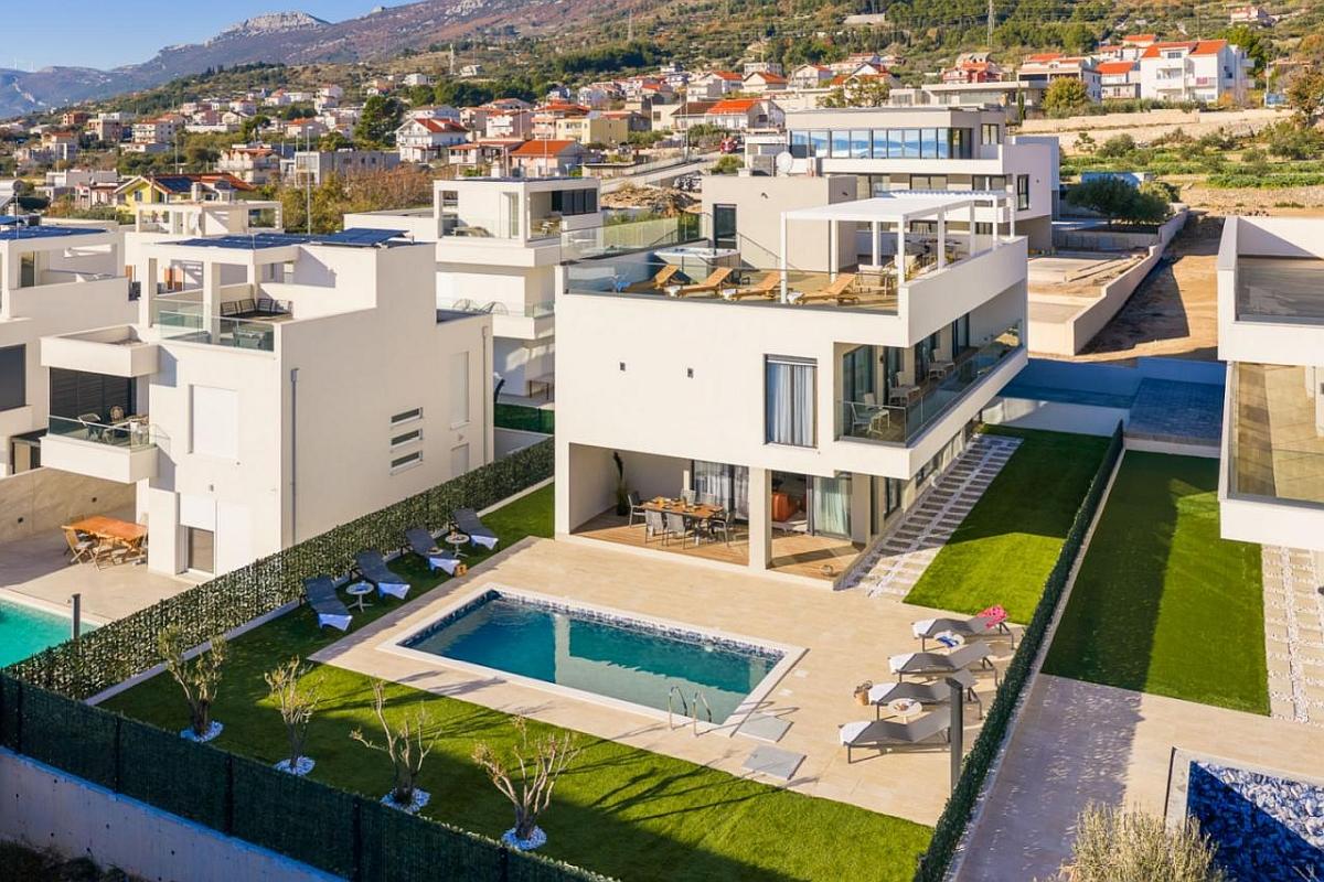 001-2057-15-Kastela-New-construction-villa-with-pool-and-a-sea-view-for-rent
