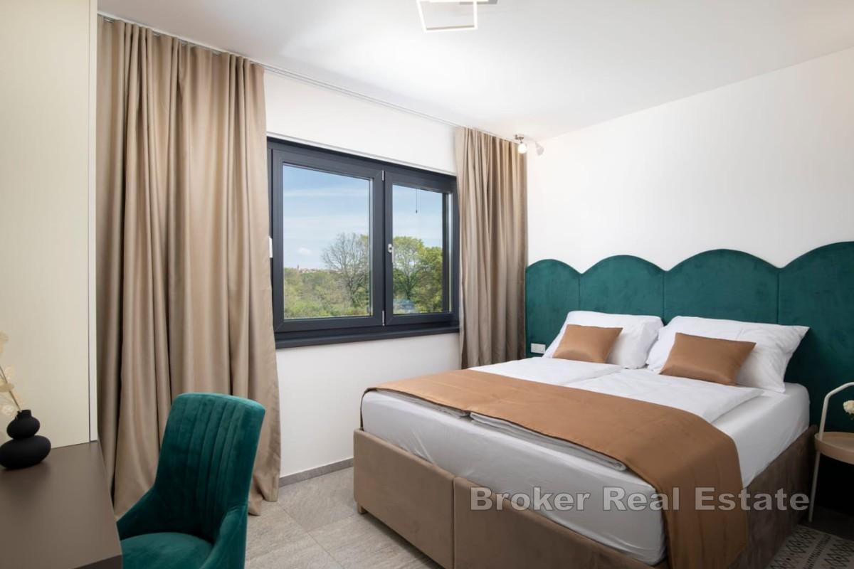 Villa di lusso di nuova costruzione con piscina