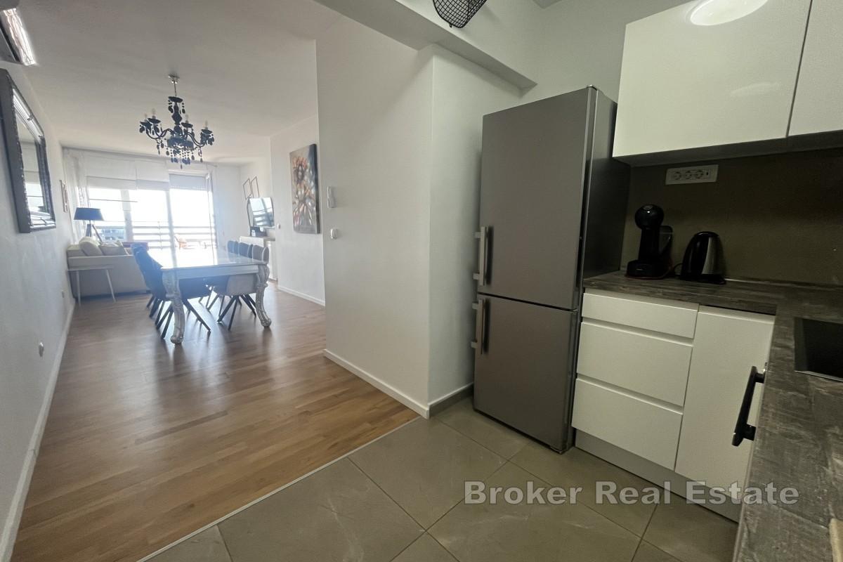 Elegante appartamento in prima fila sulla spiaggia