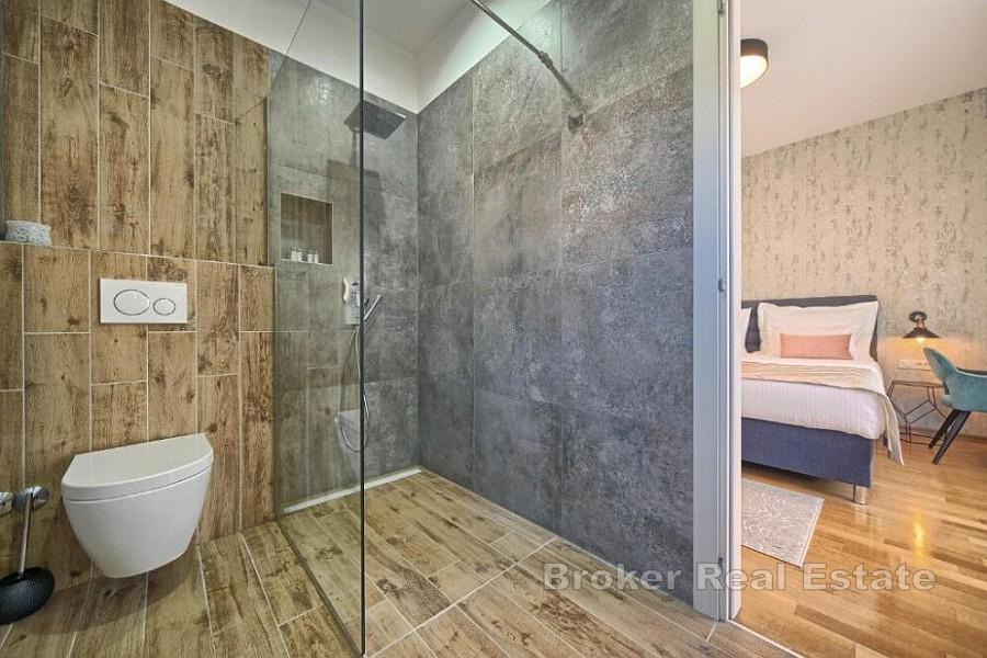 Luksusowa willa z podgrzewanym basenem i widokiem na morze