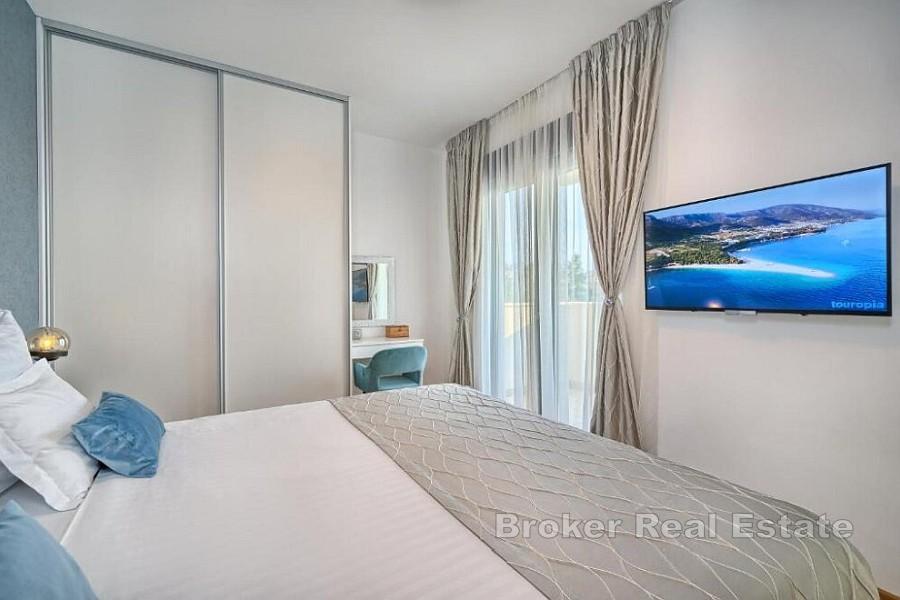 Villa di lusso con piscina riscaldata e vista mare