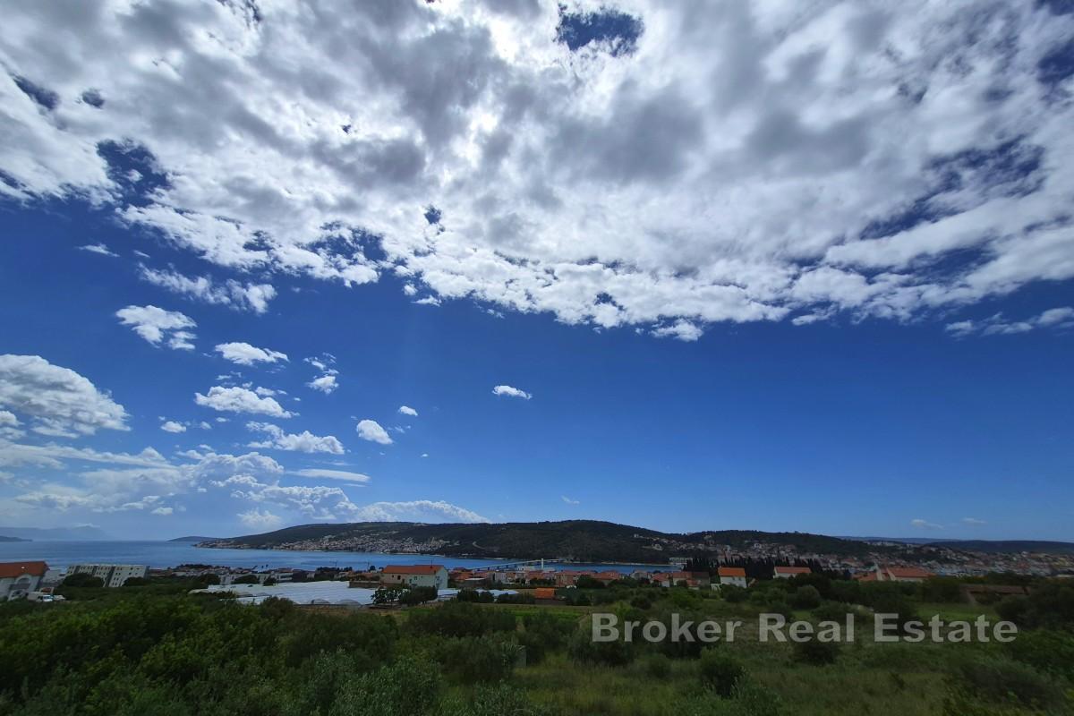 Terrain constructible idéalement situé avec vue mer