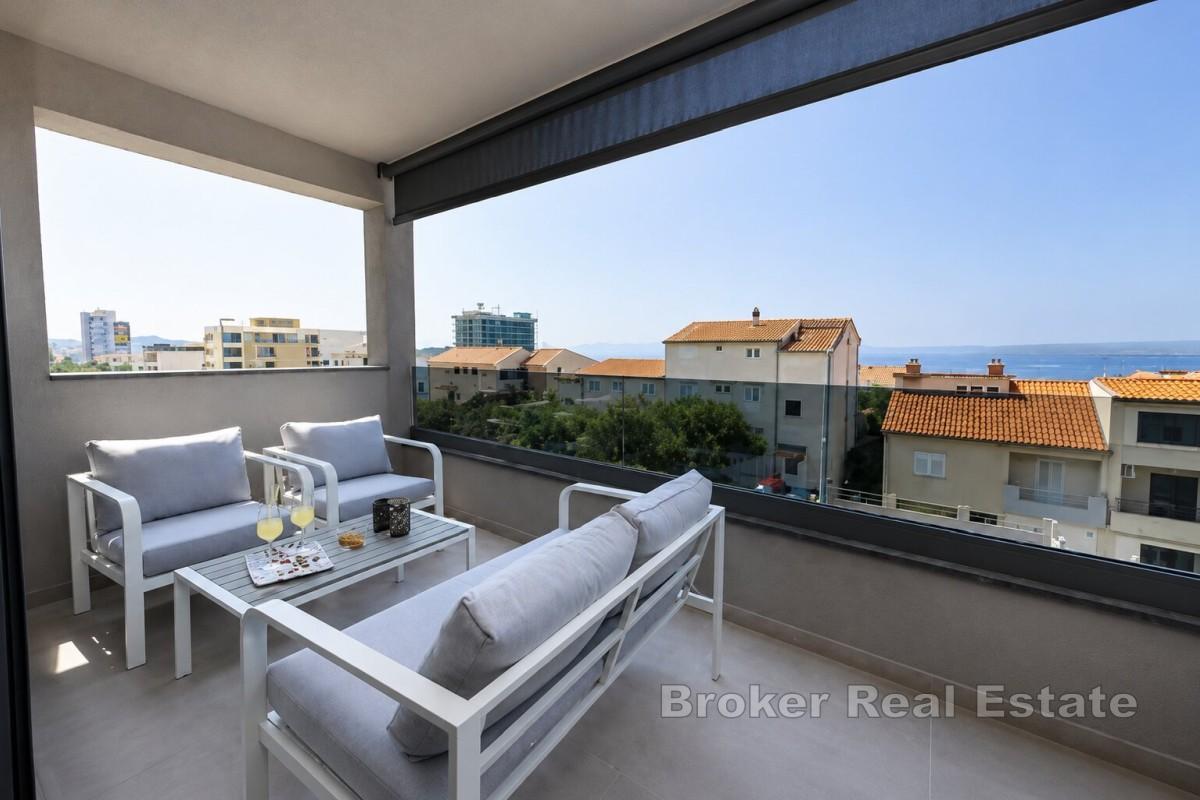 Moderní apartmán se dvěma ložnicemi a výhledem na moře