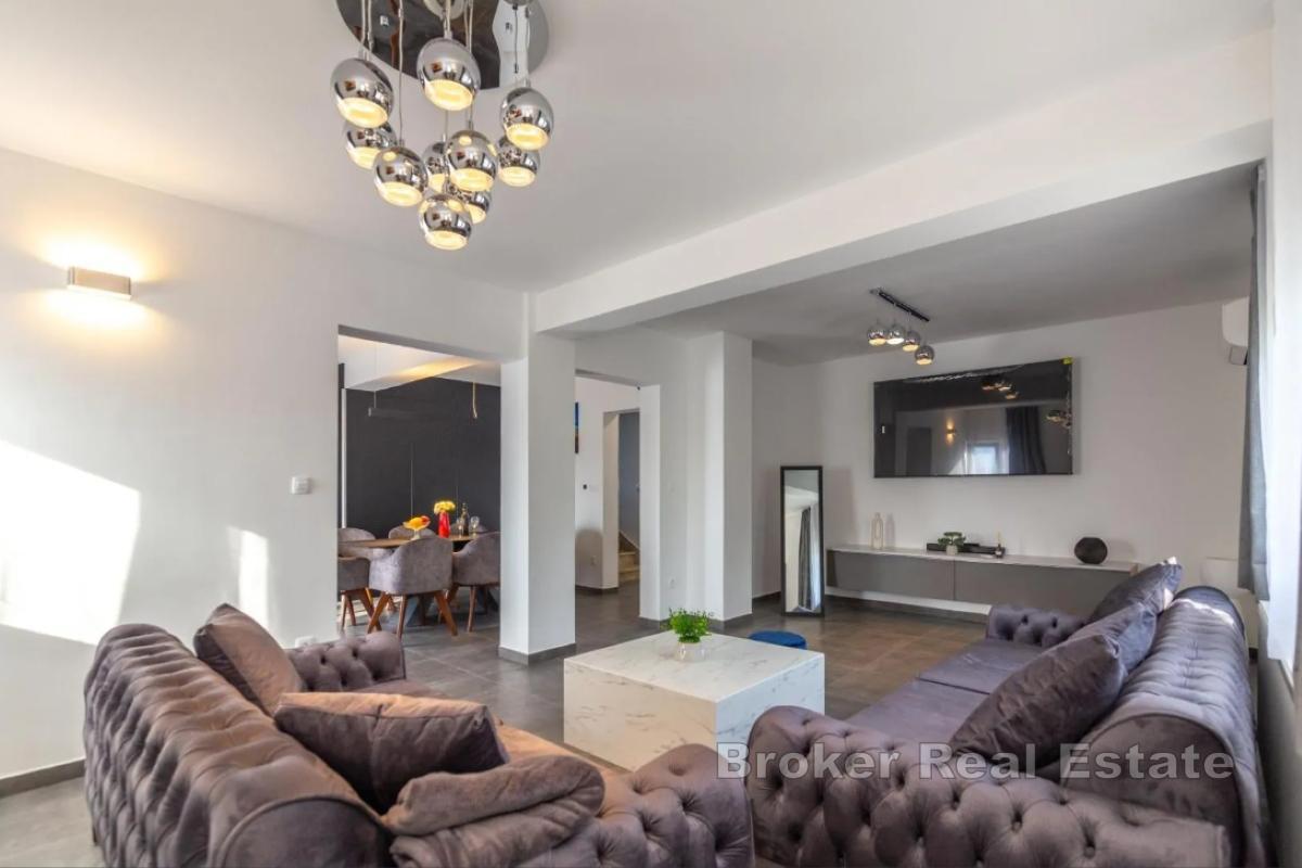 Modernes Landhaus mit privatem Pool