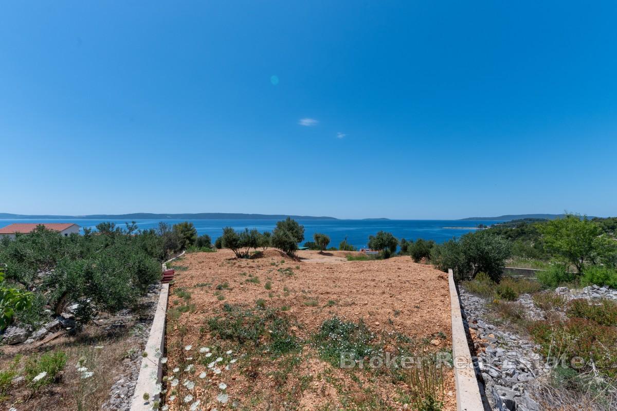Erstklassiges Baugrundstück mit Panoramablick aufs Meer