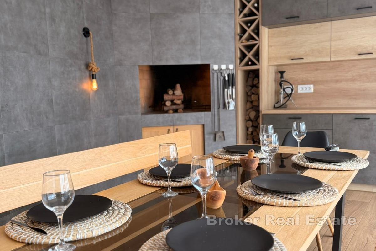 Lyxvilla med pool i en lugn del av Pula