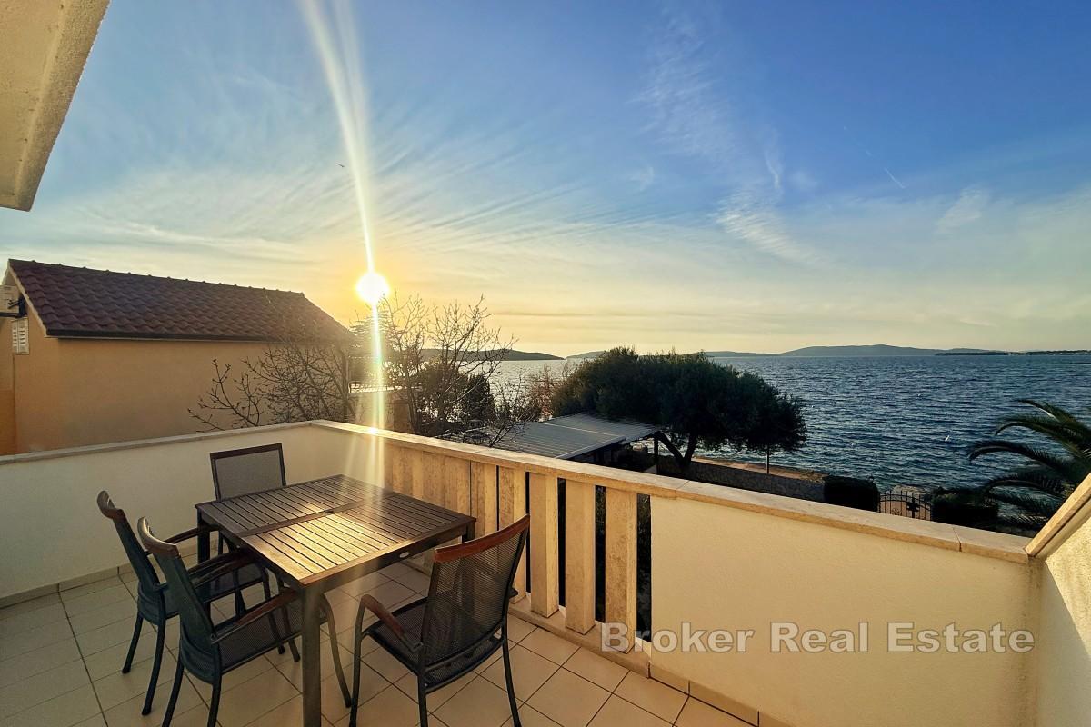 Villa i första raden vid havet