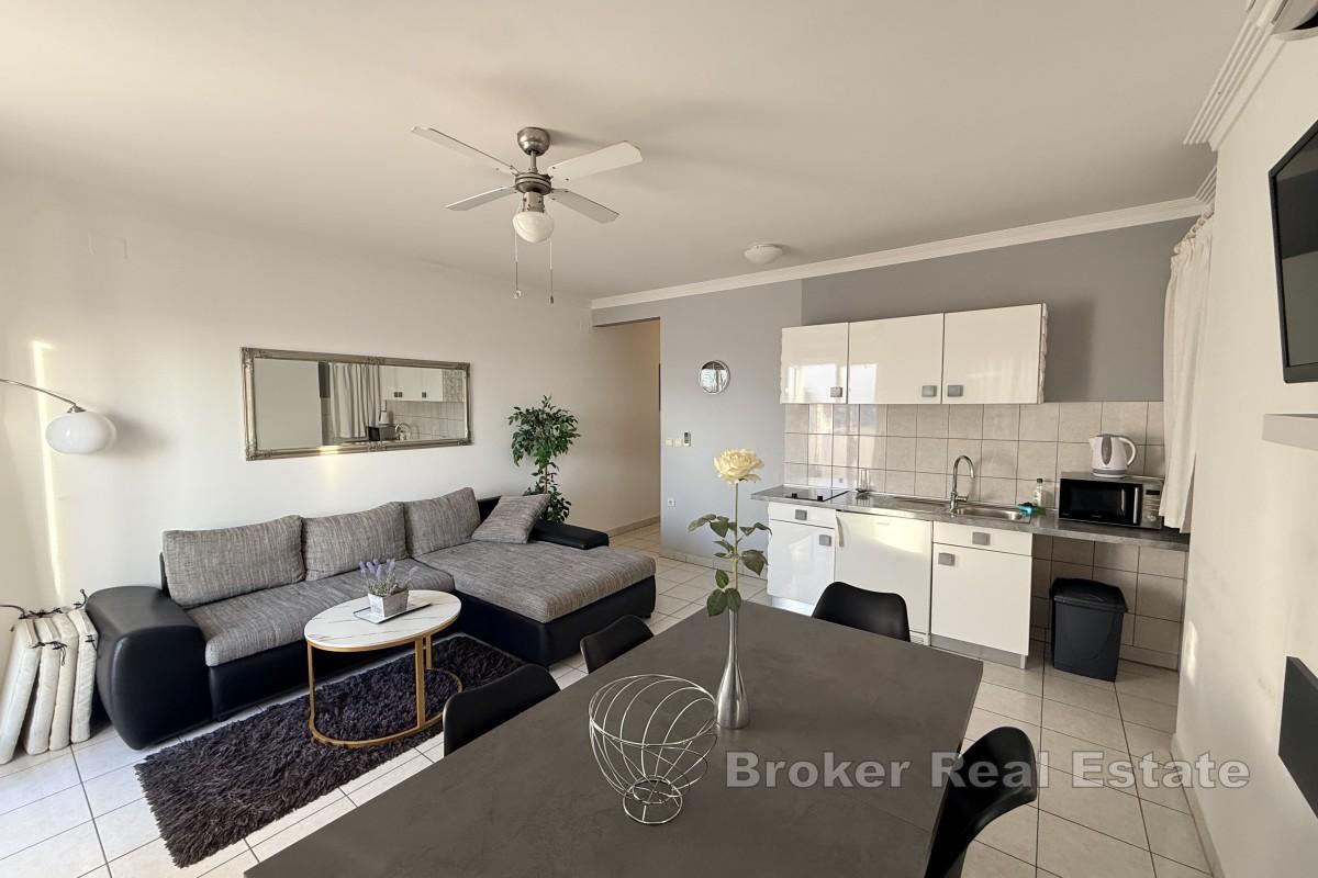 Dom apartamentowy w pierwszym rzędzie do morza