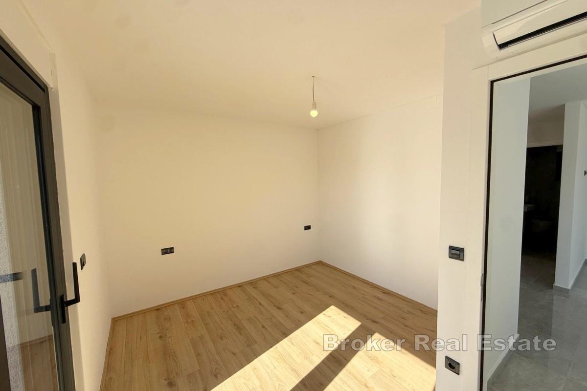 Nowoczesny apartament z ogródkiem