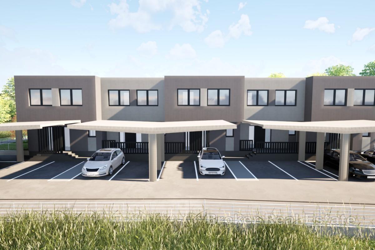 Moderna obiteljska kuća s vrtom