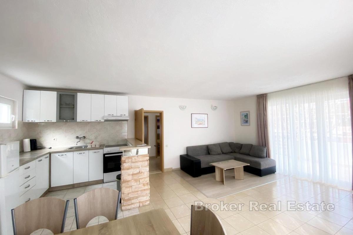 Maison individuelle proche de la mer avec deux appartements : une excellente opportunité d'investissement