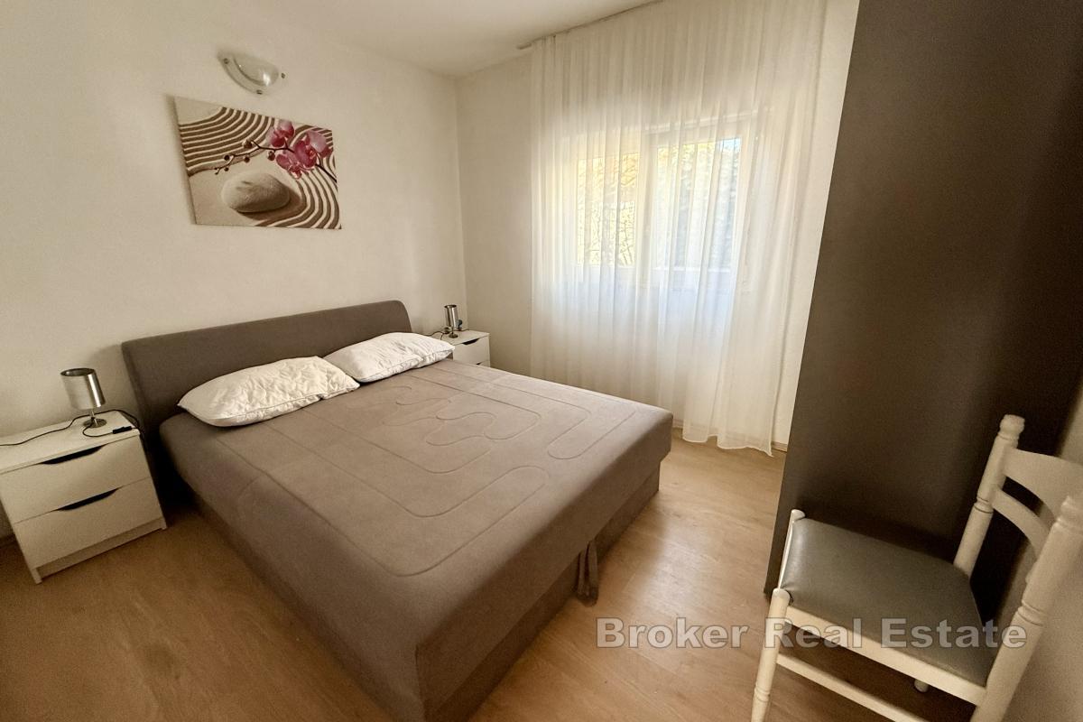 Samostojeća kuća blizu mora s dva stana i odličnom investicijskom prilikom