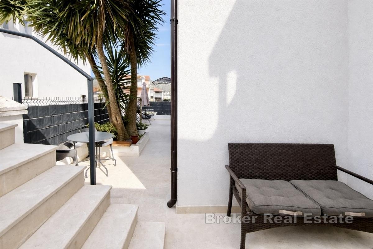 Moderno condominio con 6 unità in posizione privilegiata