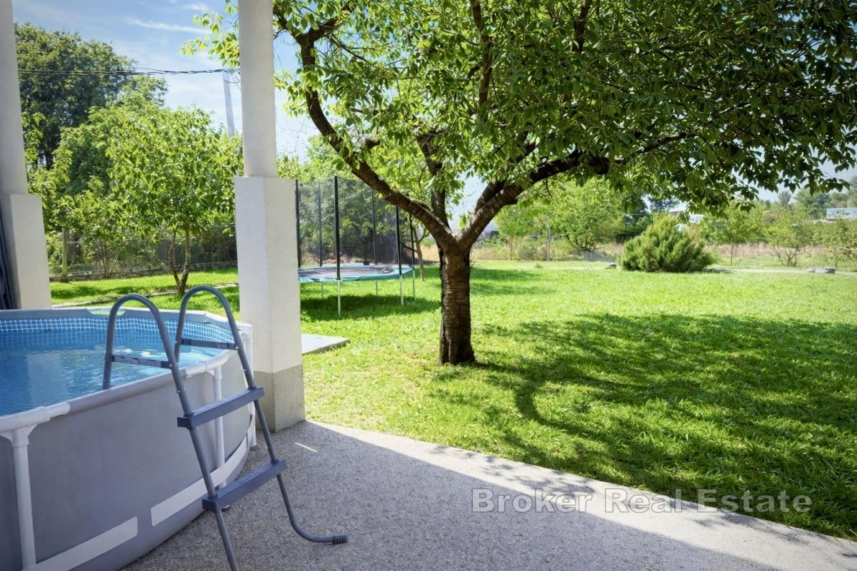 Charmantes Einfamilienhaus mit Garten und zwei separaten Wohnungen