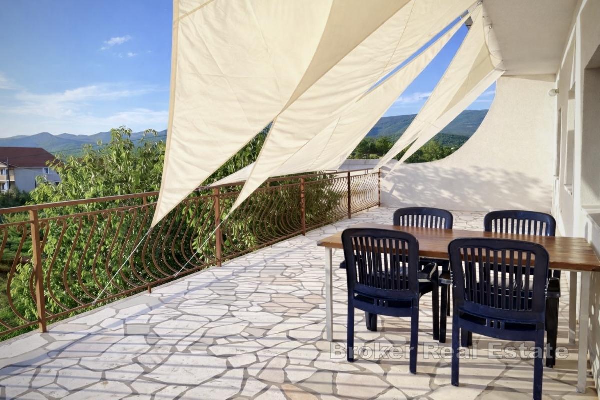 Charmantes Einfamilienhaus mit Garten und zwei separaten Wohnungen