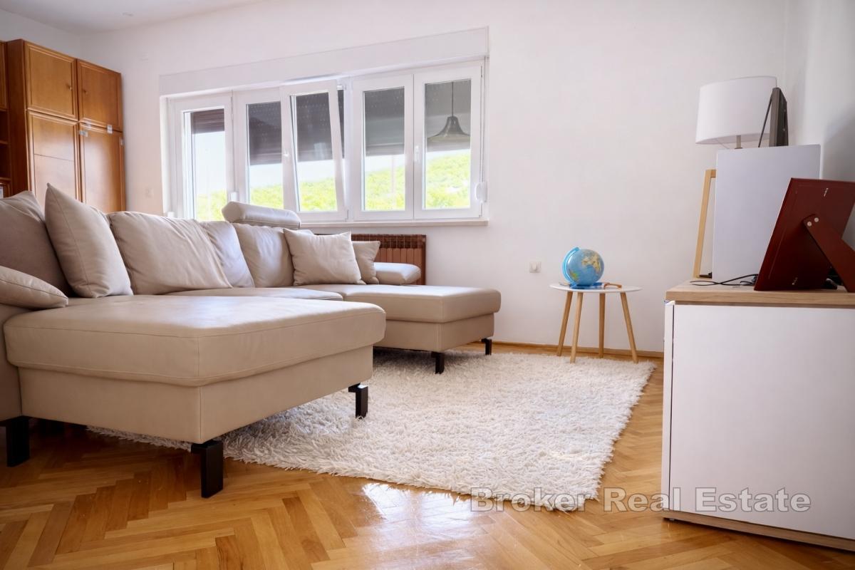 Charmantes Einfamilienhaus mit Garten und zwei separaten Wohnungen